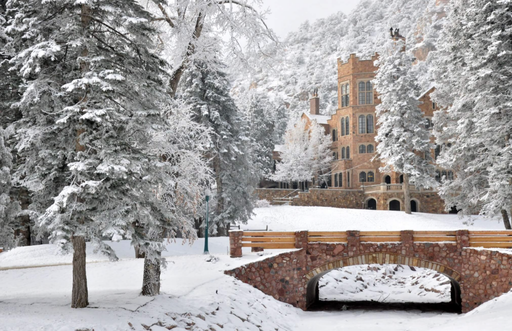 Date Idea | Dinner and Dancing at Glen Eyrie | Valentine's Day in Colorado Springs